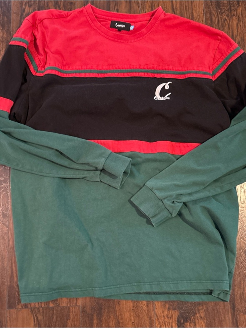 Cookies Colorblock Crewneck shirt  in Red, Black & Green